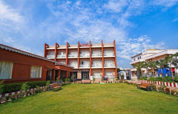 Bakkhali Hotel & Resort Booking - Image 2